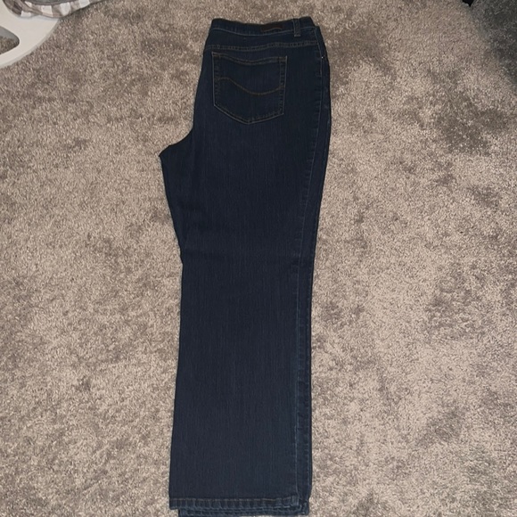 Lee Denim - Lee women’s jeans. Size 18 short